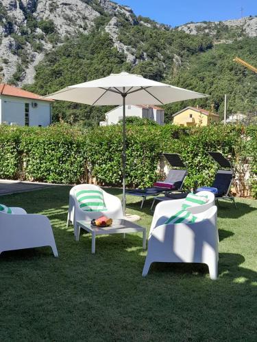 Apartment Emmi — 4-Star Luxury Hotel in Omis, Croatia