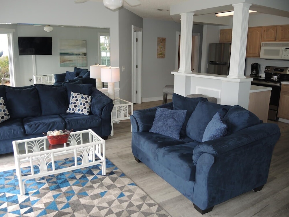 Family Friendly Golf Course View Condo 101M with Great Brunswick Plantation Resort Amenities by RedAwning - photo 10