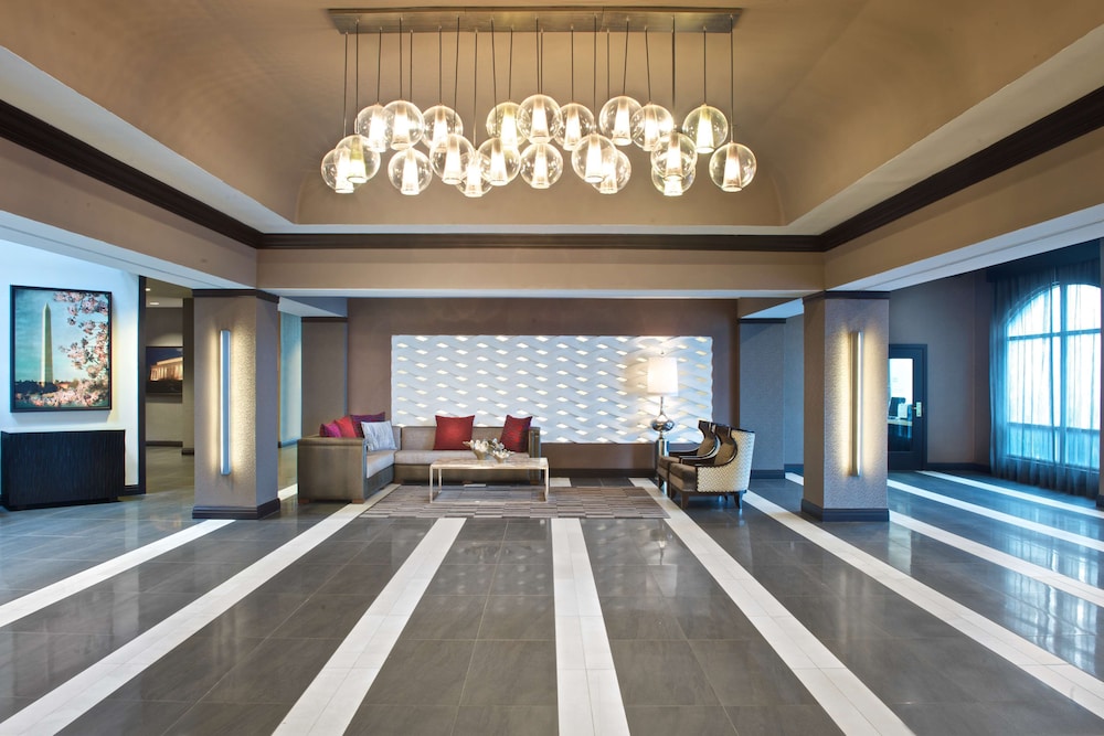 Embassy Suites by Hilton Dulles Airport - photo 12
