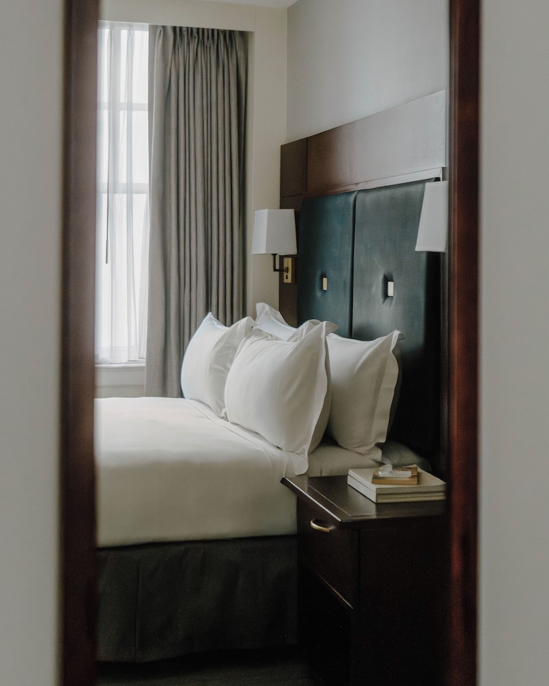 Club Quarters Hotel Downtown Houston - photo 23