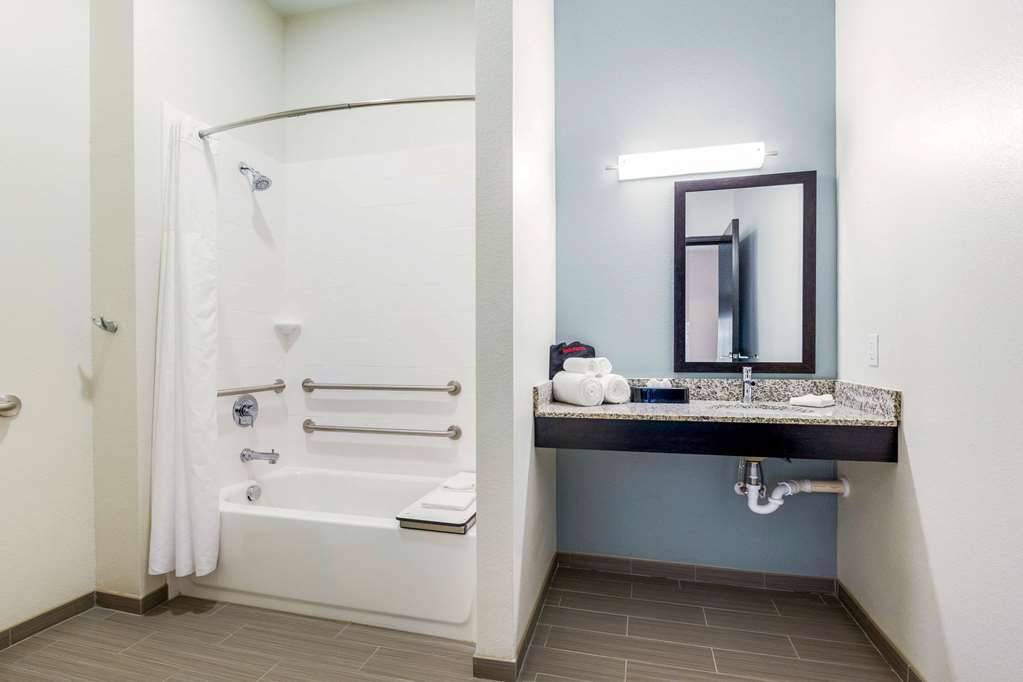 MainStay Suites Winfield Teays Valley - photo 20