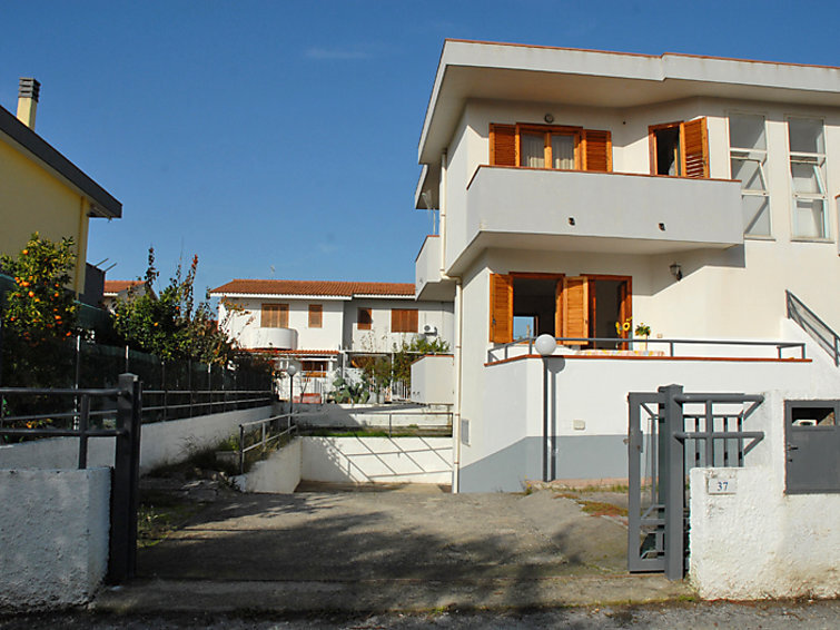 Parco Tigli Inh 29253 in Capaccio, Italy