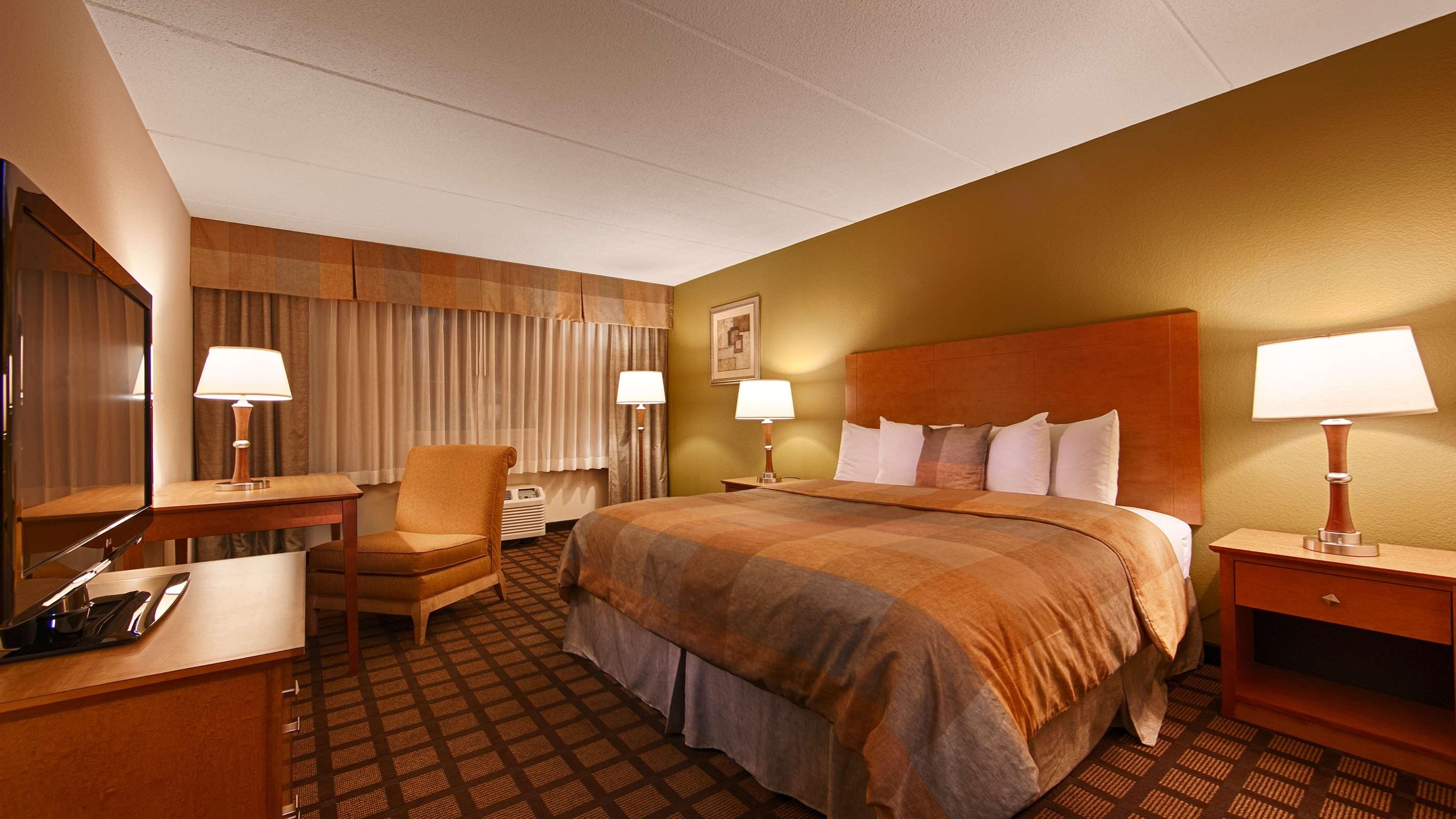 Best Western Plus Chicago Hillside - photo 14