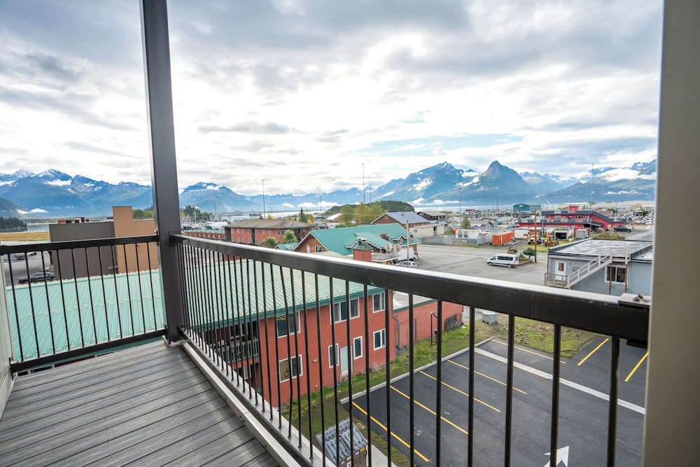 Chugach Naswik Suites - photo 13