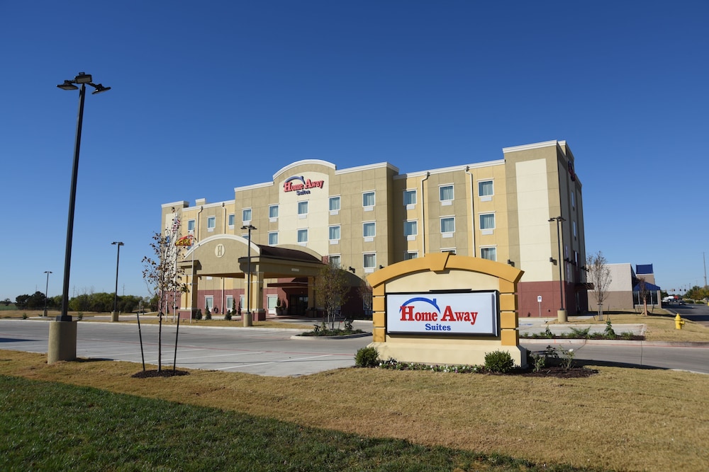 Home Away Suites - photo 39