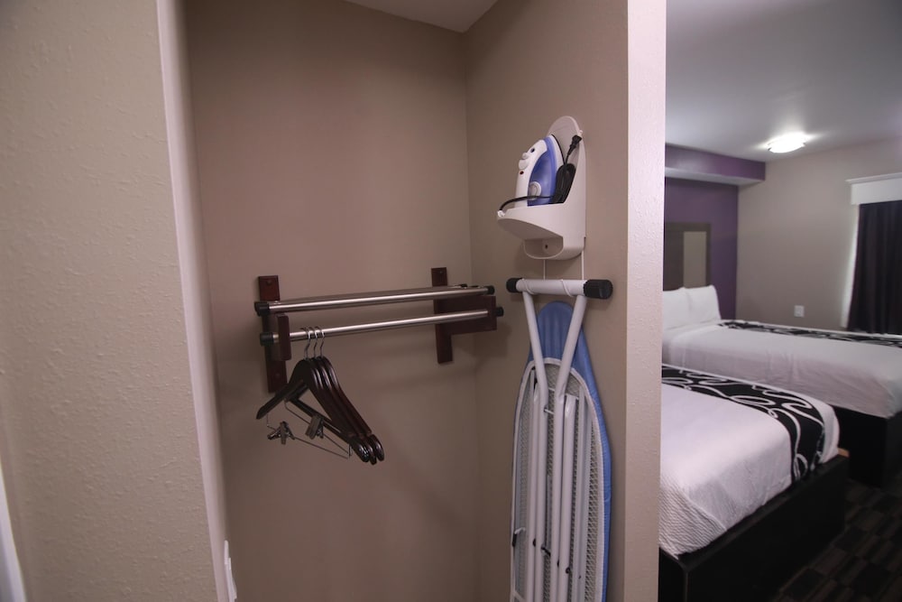 Home Inn and Suites - photo 36