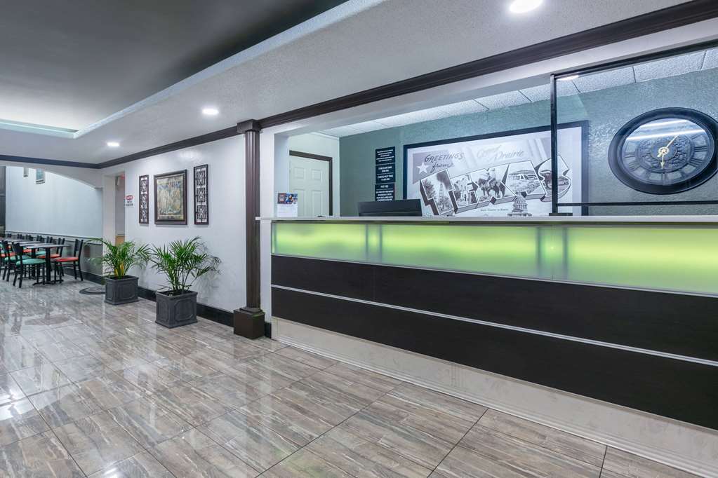 Super 8 by Wyndham Grand Prairie North - photo 10