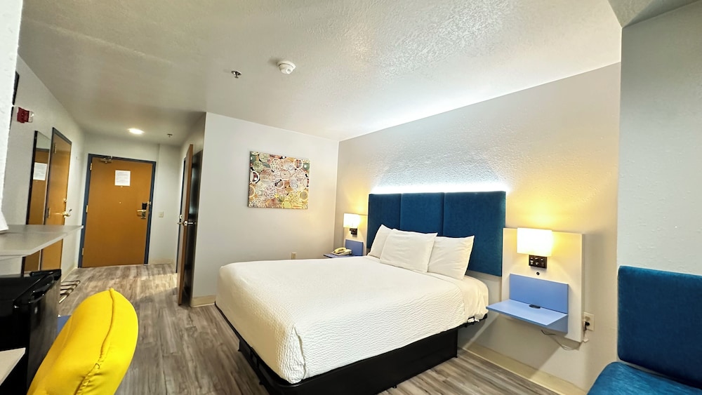 Microtel Inn by Wyndham Gallup - photo 7