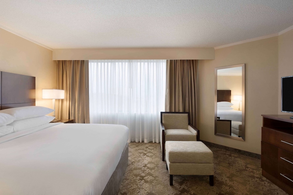 Embassy Suites by Hilton Baltimore at BWI Airport - photo 14