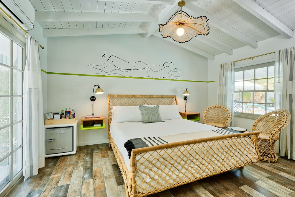 Dive Palm Springs - photo 2