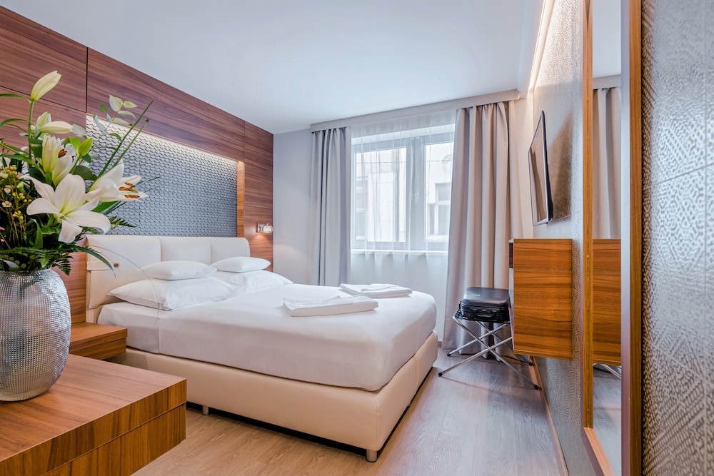 Charm Hotel Budapest formerly Boutique Hotel Budapest — 4-Star Luxury Hotel in Budapest, Hungary