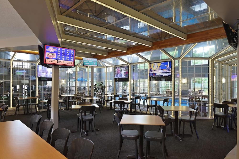 Hampton Inn Holland - photo 56