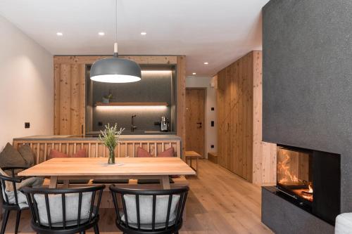Sunnseit Apartment 6 — 4-Star Luxury Hotel in Ultimo - Ulten, Italy
