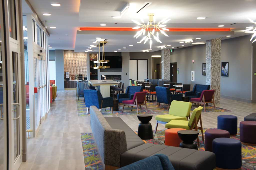 La Quinta Inn & Suites by Wyndham Braselton - photo 61