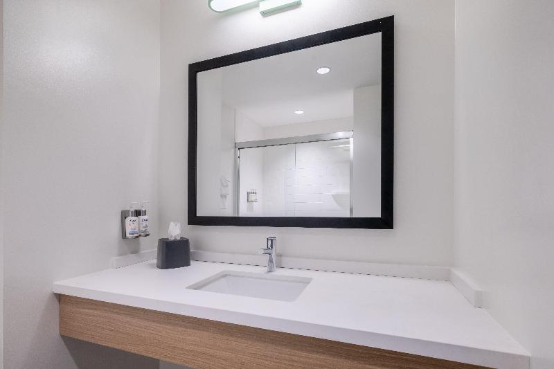 Garner Hotel Wytheville East by IHG - photo 31