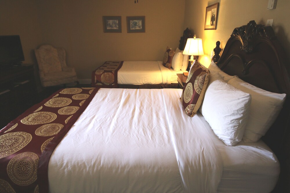 New World Inn Downtown Pensacola - photo 20
