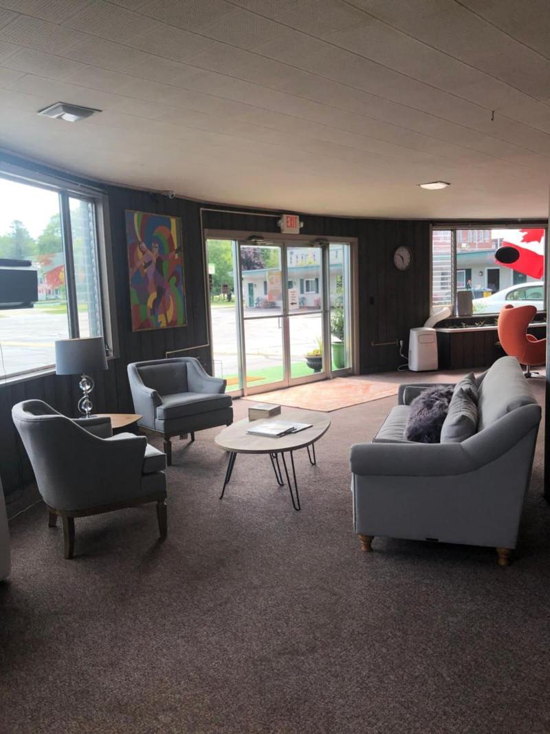 The Lancaster Motel - photo 12