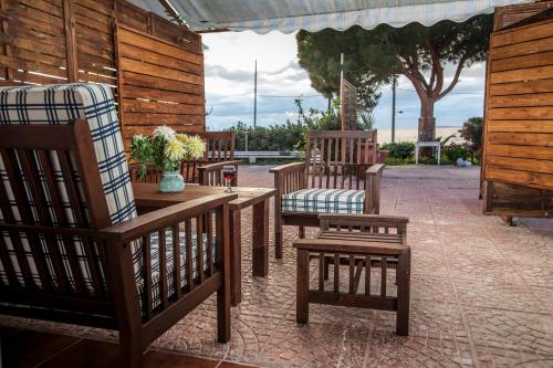 Me Gusta Suite By The Sea — 4-Star Luxury Hotel in Anavyssos, Greece