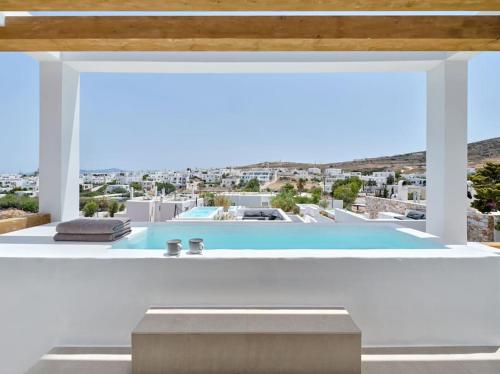 Villa Sol Cielo Naousa Paros — 4-Star Luxury Hotel in Naousa, Greece