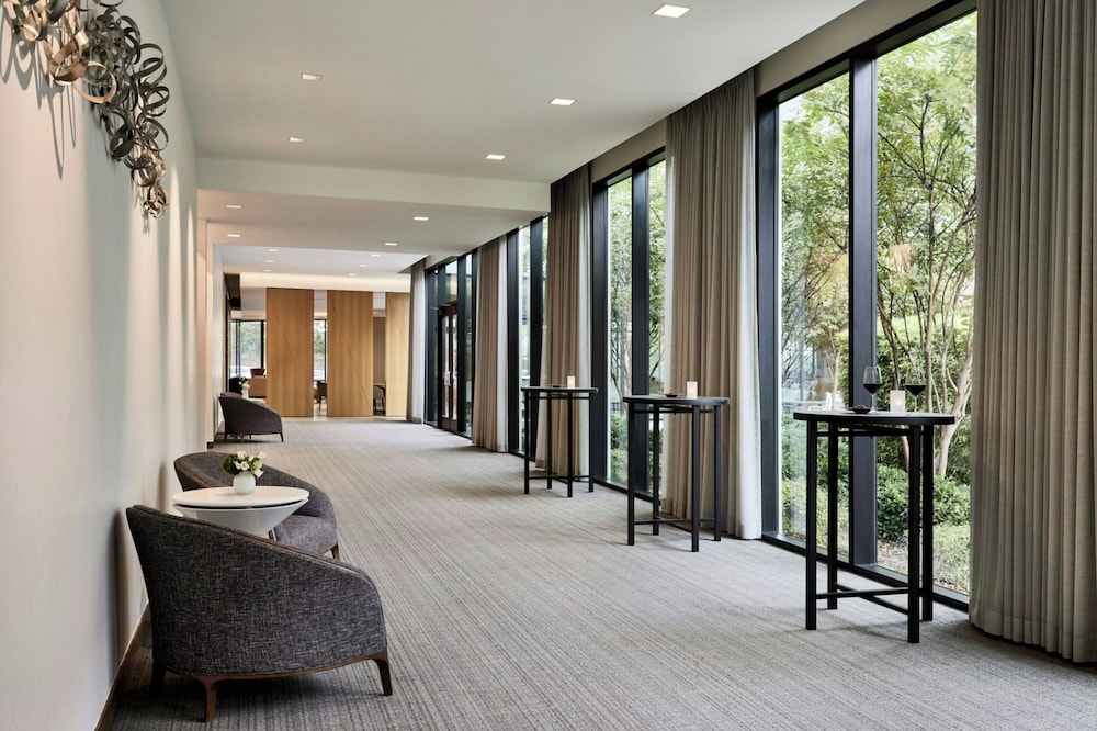 AC Hotel by Marriott Dallas by the Galleria - photo 58
