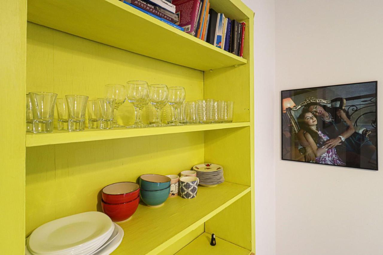 INOLA Sunny flat with balcony in central Tbilisi