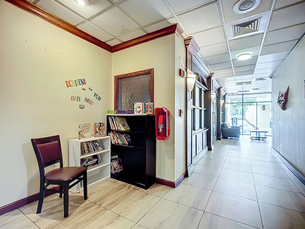 Stayable Jacksonville West - photo 35