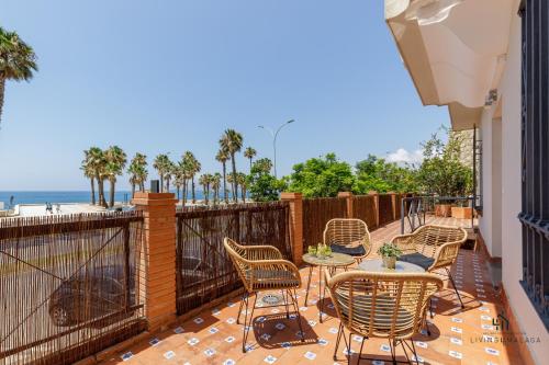 Living4malaga Seafront Duplex - last minute hotel in Malaga