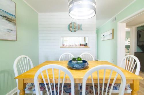 Carolina Beach Haven w Private Balcony - photo 13
