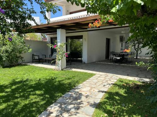 Porto Hydra Villa 44 — 4-Star Luxury Hotel in Ermioni, Greece