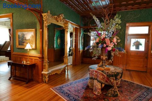 Captain Henderson House - photo 103