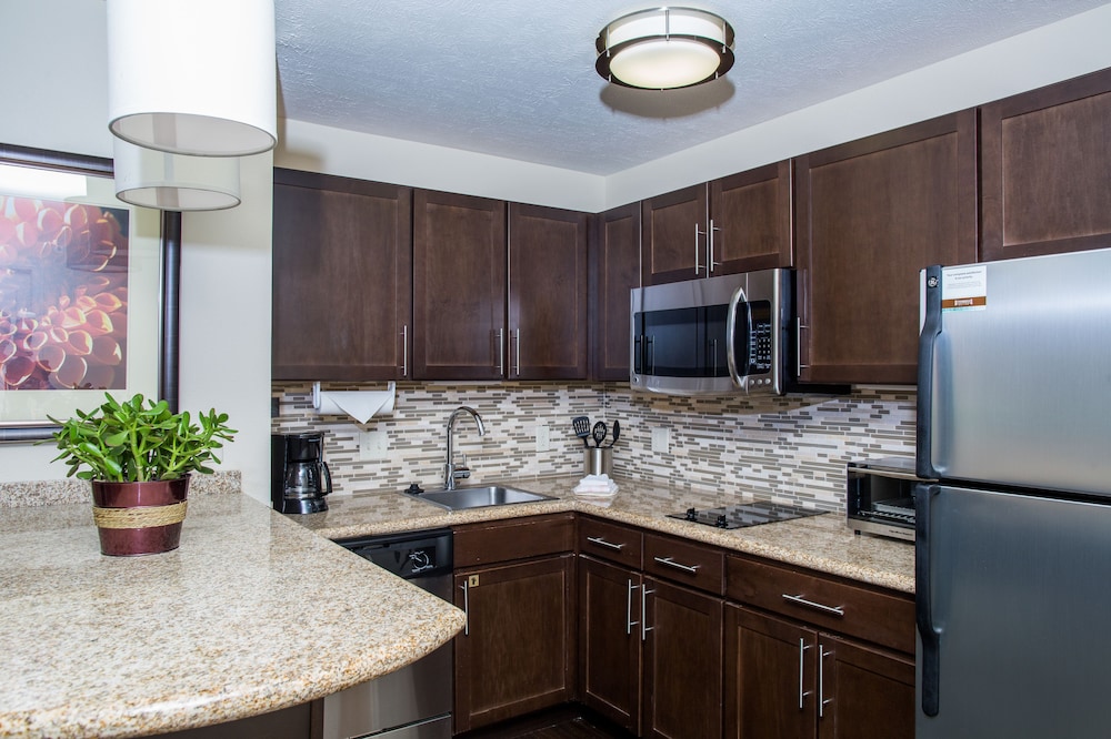 Staybridge Suites Lincoln Northeast by IHG - photo 9