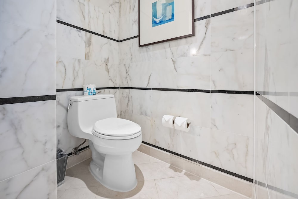 Fontainebleau Miami Beach Private Luxury Suites - photo 317