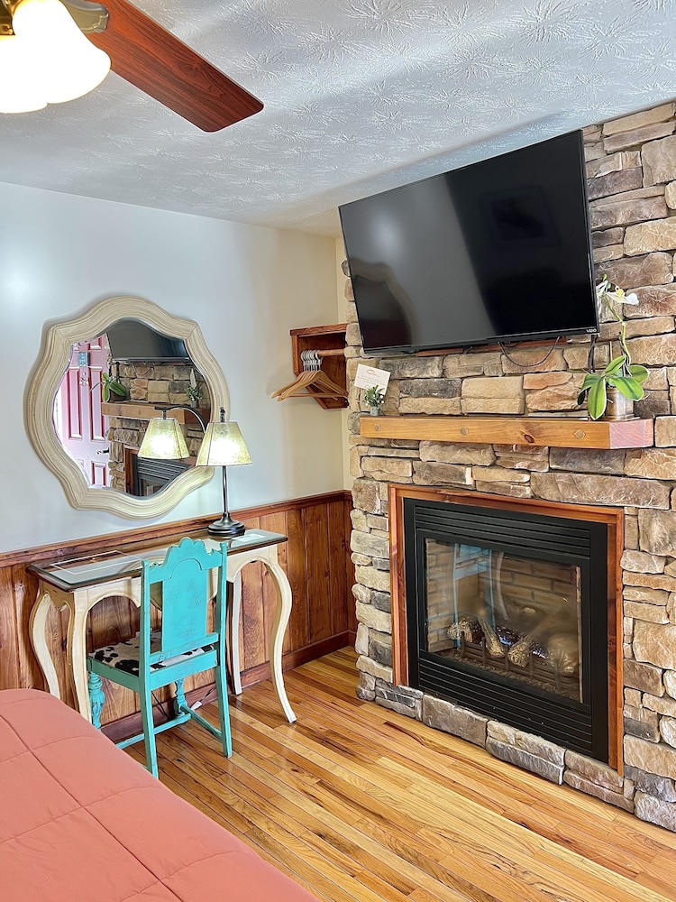 The Homestead Inn - photo 108