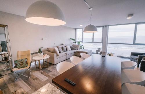 Departamento frente al mar en Monte Hermoso — 4-Star Luxury Hotel in Monte Hermoso, Argentina
