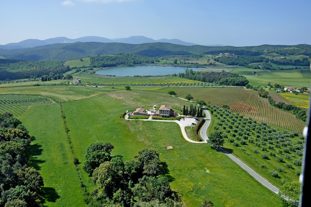Il Felciaione — 4-Star Luxury Hotel in Massa Marittima, Italy
