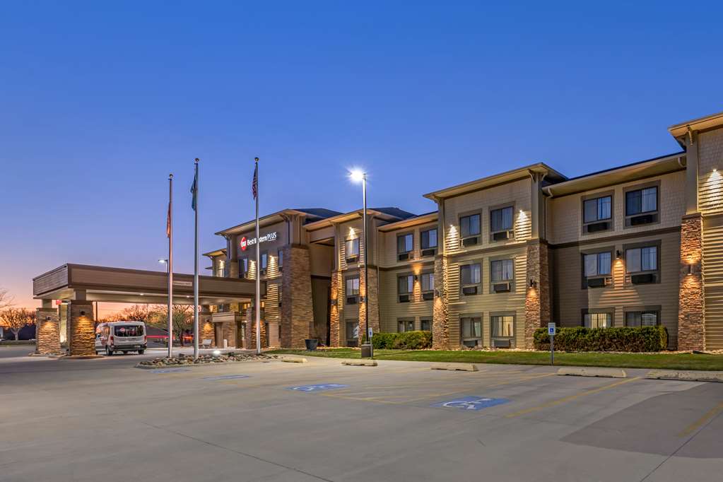 Best Western Plus Grand Island Inn & Suites - photo 37
