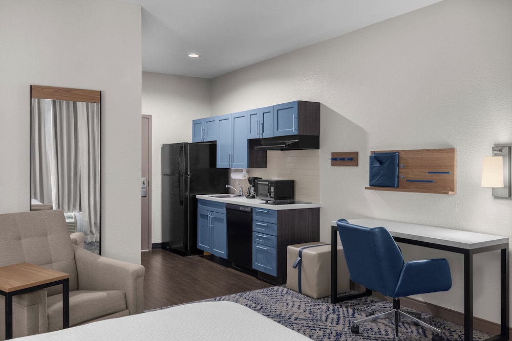 Candlewood Suites Alexandria by IHG - photo 3