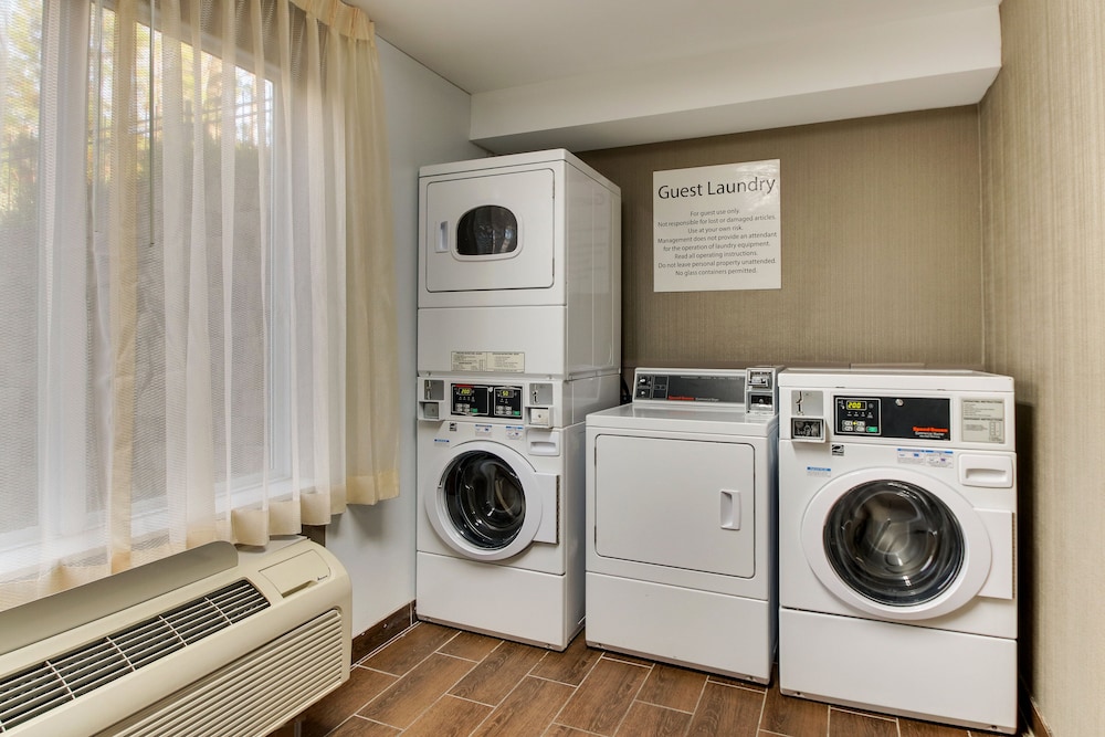 Holiday Inn Express & Suites Columbus Fort Benning Maingate by IHG - photo 17