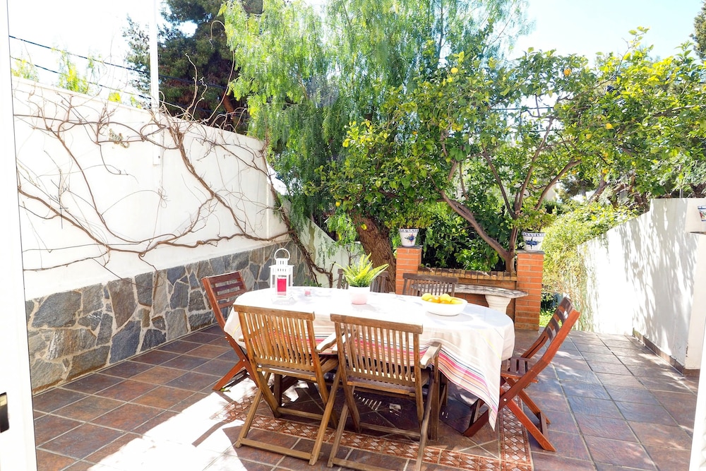 Sunny Triplex - carbon neutral hotel in Sitges