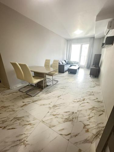 No Remorse Tower & private parking - carbon neutral hotel in Sofia