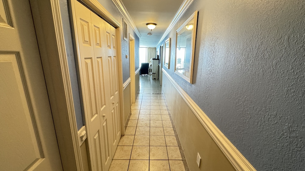Royal Garden Resort 1608 3 Bedroom Condo by RedAwning - photo 17