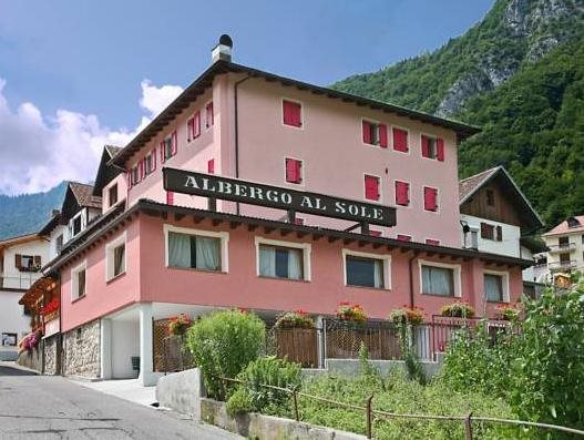 Albergo Al Sole — hotel in Forni Avoltri