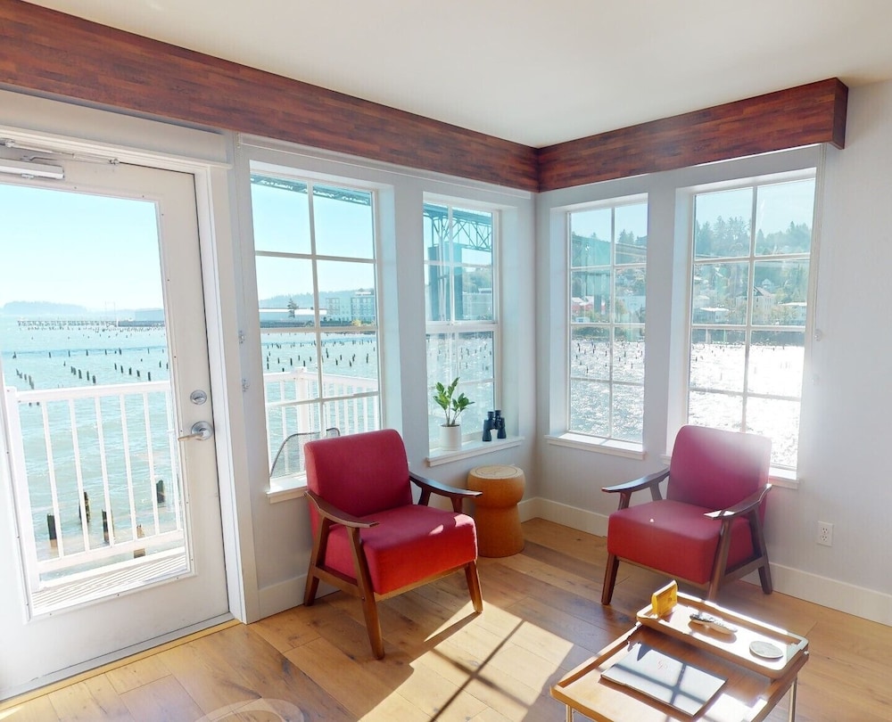 Cannery Pier Hotel & Spa - photo 55