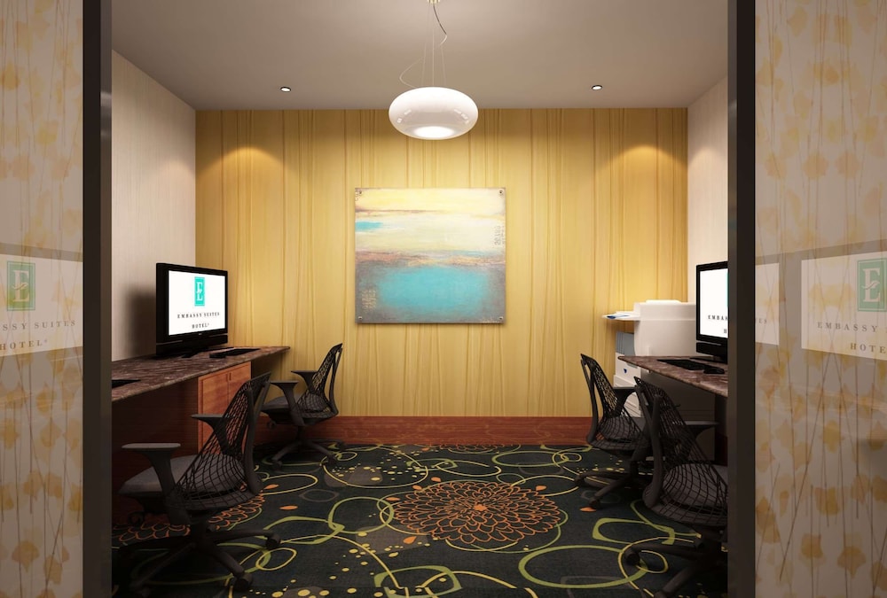 Embassy Suites by Hilton Fayetteville Fort Bragg - photo 47