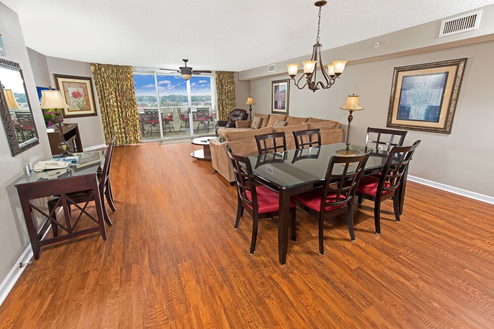 Barefoot Resort & Yacht Club - photo 35