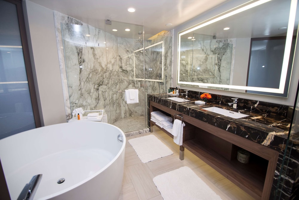 Hilton Los Angeles Universal City - photo 36