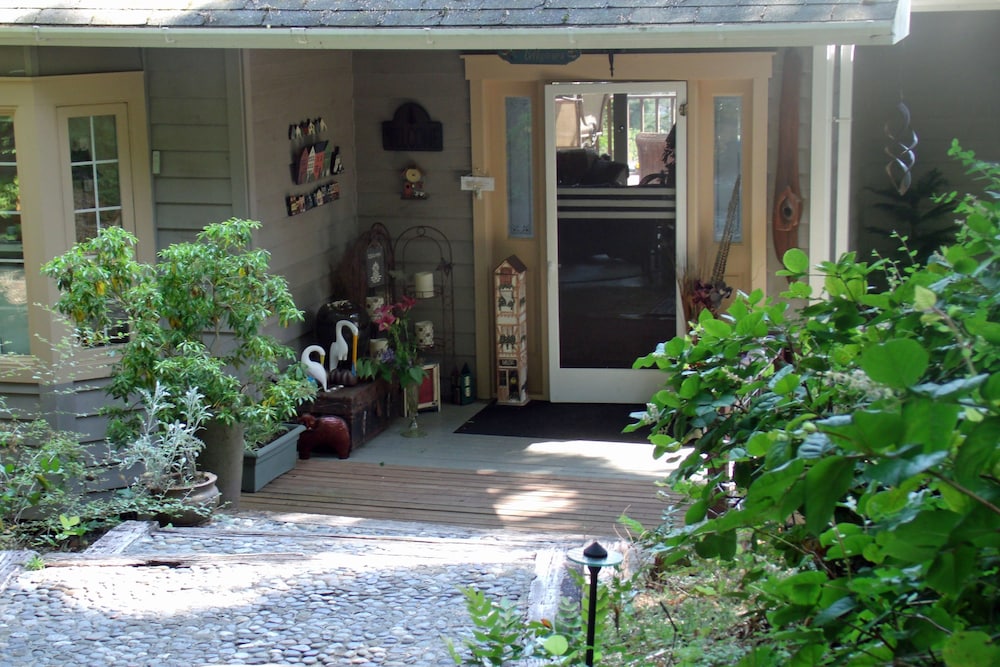Inn to the Woods B&B - photo 31