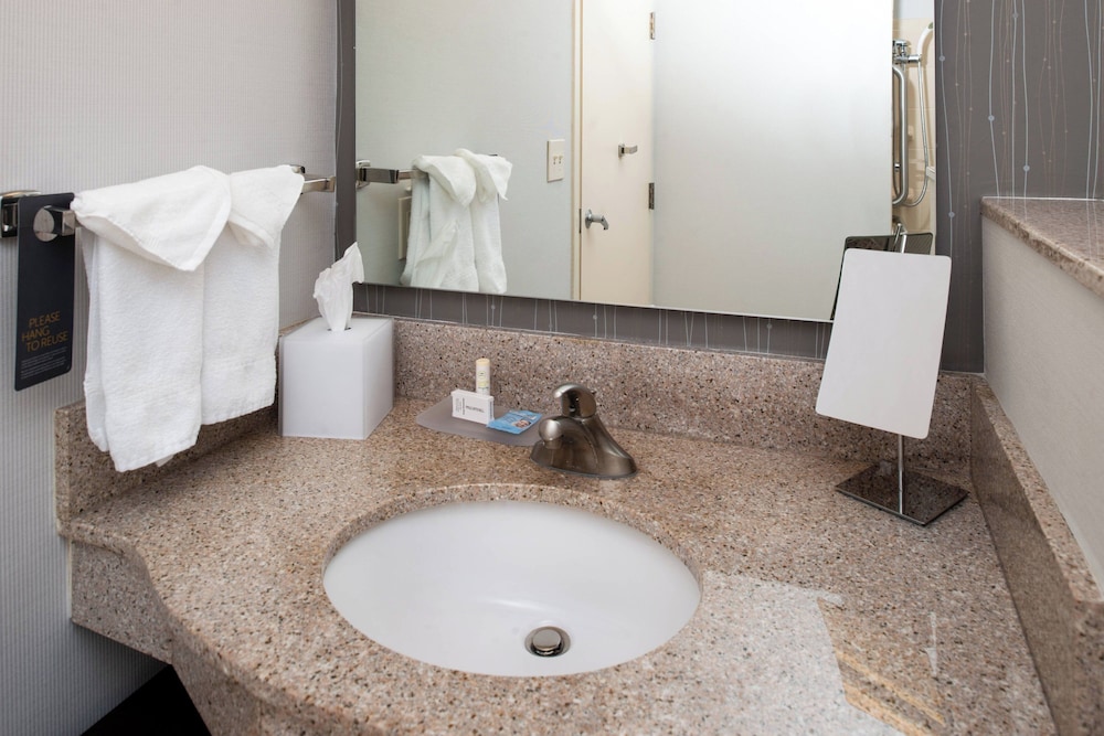 Courtyard by Marriott High Point - photo 16