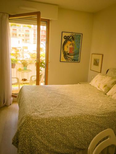 Double Room with Balcony - last minute hotel in Paris