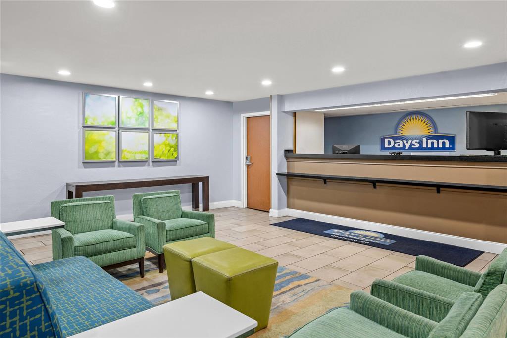 Days Inn by Wyndham Chattanooga Hamilton Place - photo 6